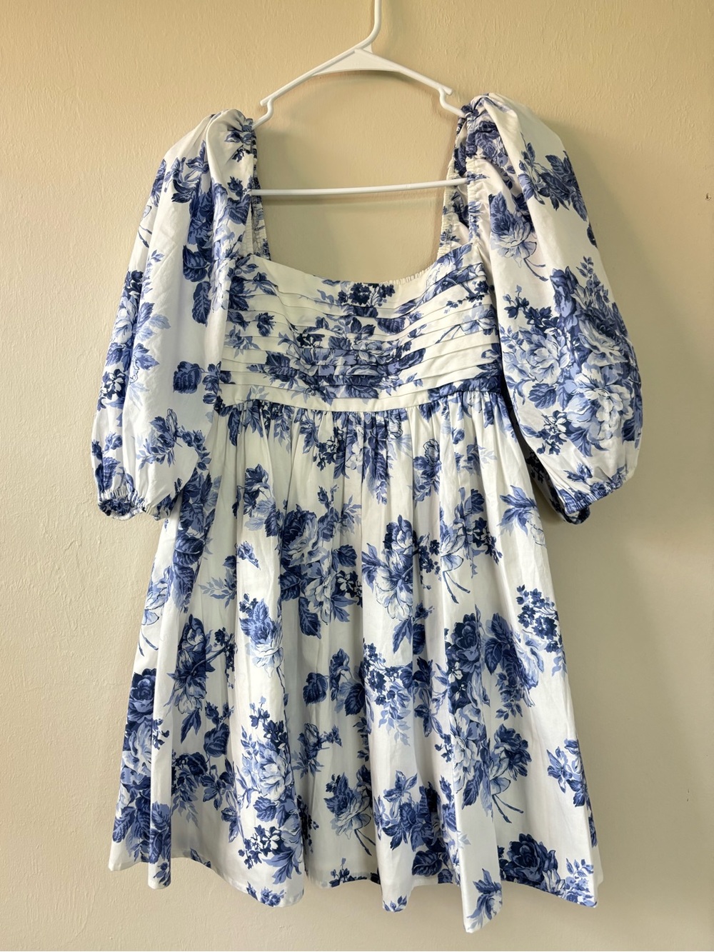 Abercrombie & Fitch Emerson Poplin Dress Size Medium Blue Floral Puff Sleeve NEW